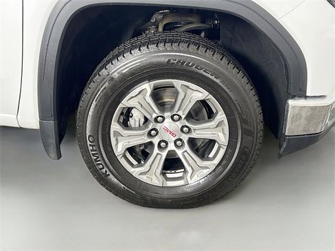 Used 2024 GMC Sierra 1500 SLT image 37