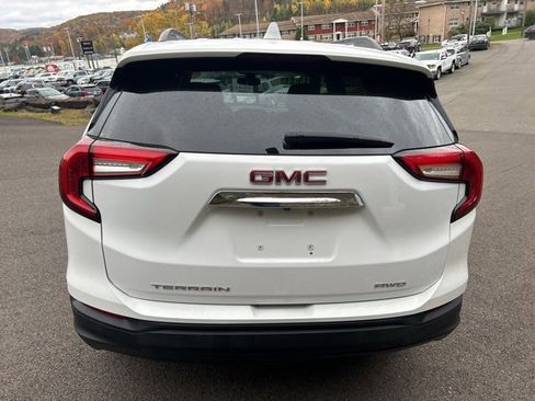 Certified 2023 GMC Terrain SLE w/ Driver Convenience Package image 12