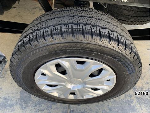 Used 2024 Ford Transit 250 Low Roof w/ Exterior Upgrade Package image 23