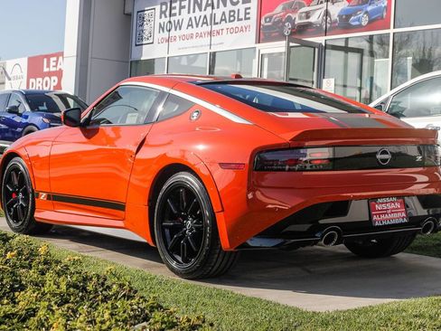 New 2024 Nissan Z Performance w/ Heritage Edition image 9