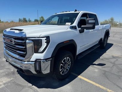 Used 2024 GMC Sierra 2500 SLE w/ SLE Convenience Package