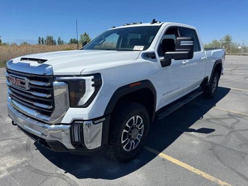 Used 2024 GMC Sierra 2500 SLE w/ SLE Convenience Package AWD/4WD image 1