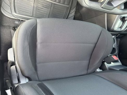 Used 2024 Nissan Kicks S image 9