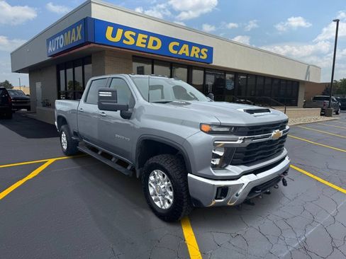 Used 2024 Chevrolet Silverado 3500 LT w/ All Star Edition AWD/4WD image 4