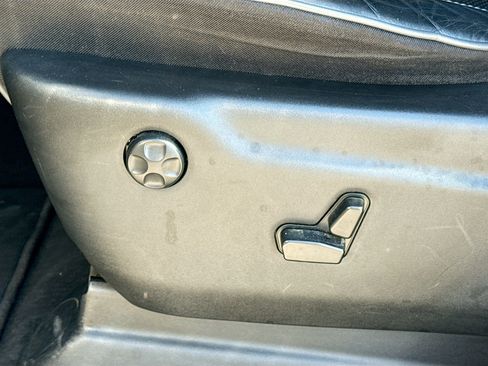 Used 2020 Jeep Grand Cherokee Overland image 26