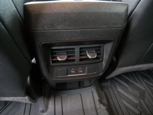 Used 2024 GMC Canyon AT4X image 19