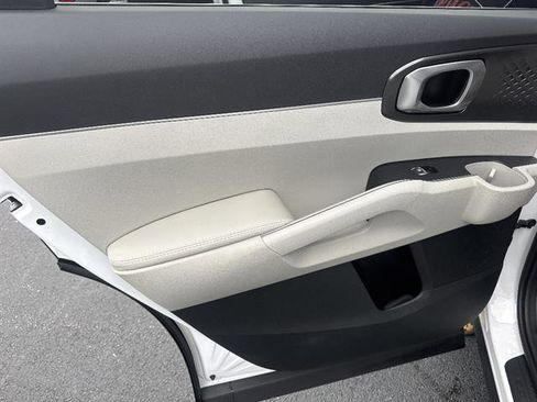 New 2026 Kia Sorento S image 16