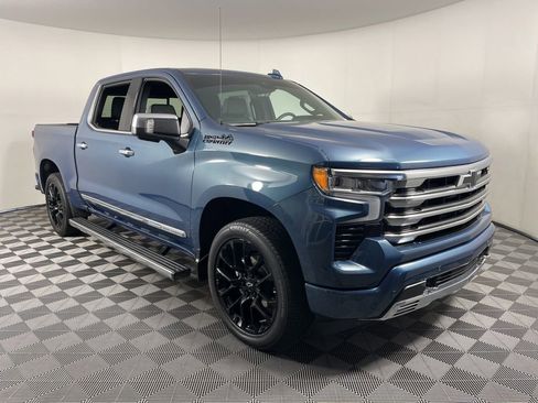 Certified 2024 Chevrolet Silverado 1500 High Country w/ High Country Premium Package AWD/4WD image 6