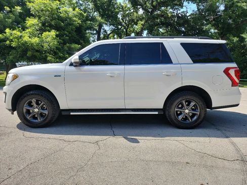 Used 2020 Ford Expedition XLT w/ FX4 Off-Road Package AWD/4WD image 4