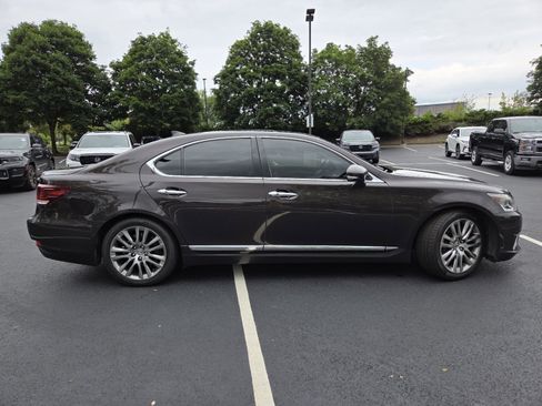 Used 2015 Lexus LS 460 AWD w/ Comfort Package image 24