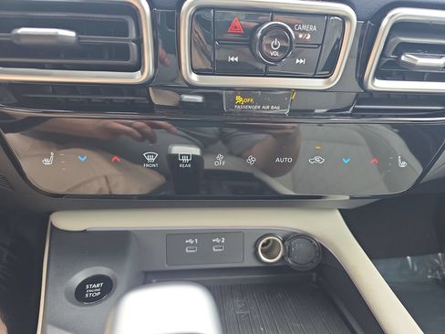New 2026 Nissan Sentra SL w/ Floor Mat Package FWD image 23