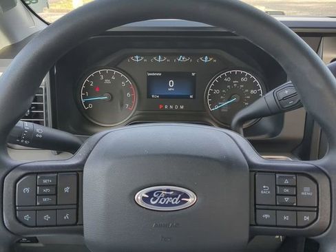 New 2025 Ford F250 XL w/ XL Chrome Package image 31