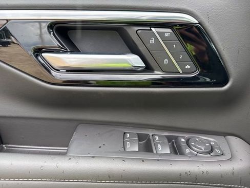 New 2025 Chevrolet Suburban LT w/ Comfort Package image 35