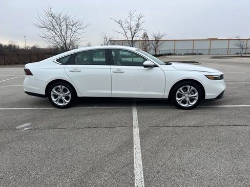Used 2024 Honda Accord LX image 10