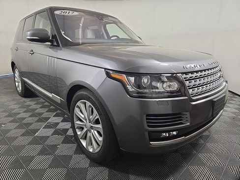 Used 2017 Land Rover Range Rover HSE image 4