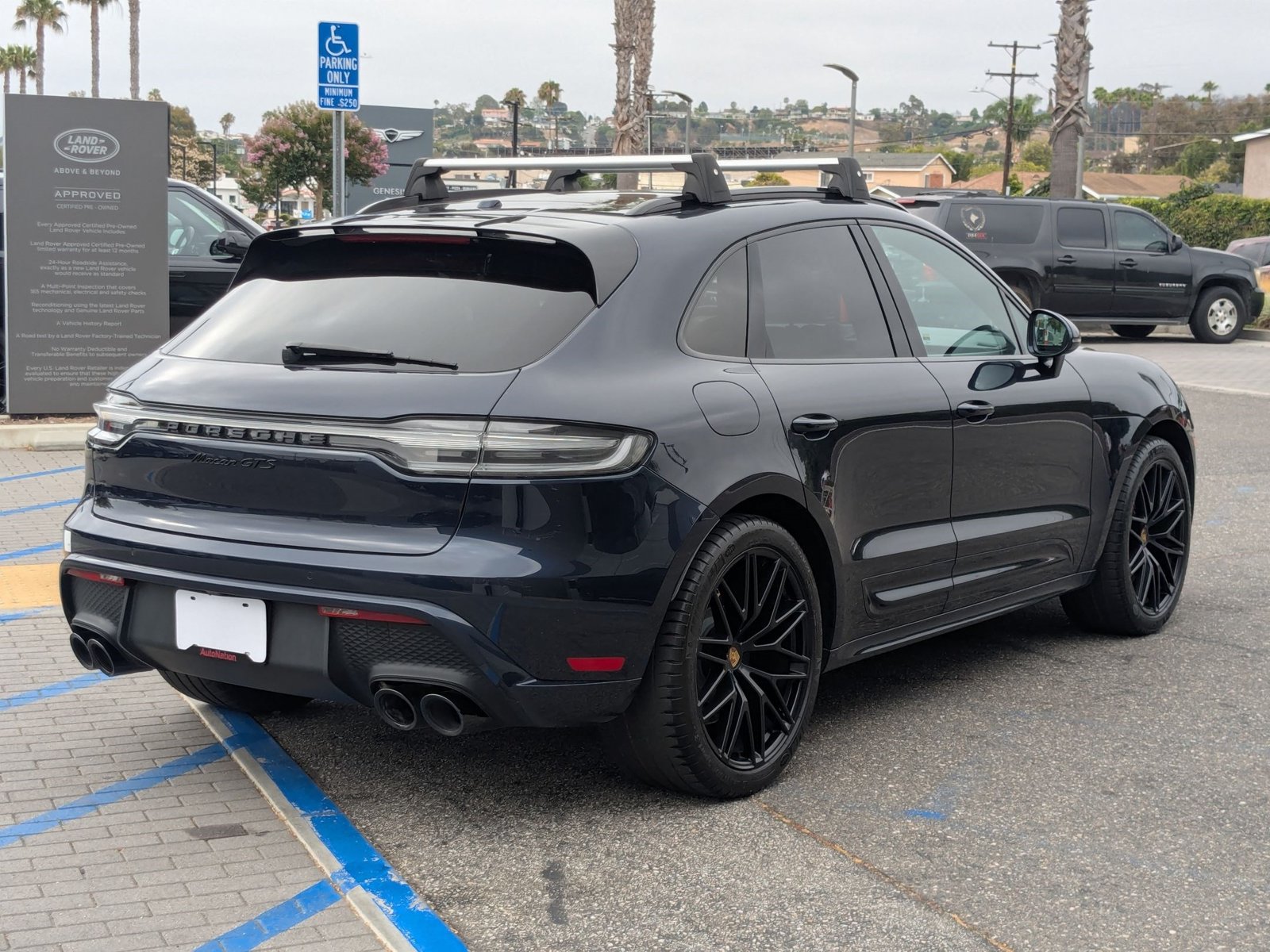 Used 2022 Porsche Macan GTS AWD/4WD image 5