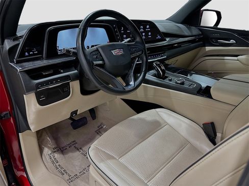 Used 2021 Cadillac Escalade ESV Premium Luxury image 9