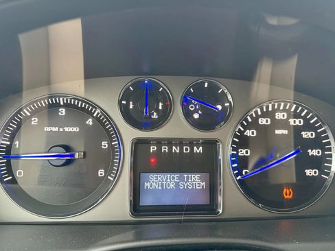 Used 2007 Cadillac Escalade Luxury w/ Information Package image 12