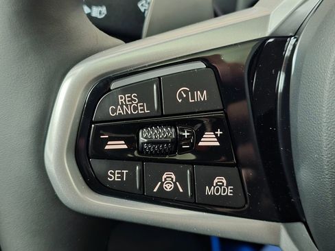 New 2026 BMW 330i xDrive Sedan w/ M Sport Package image 28