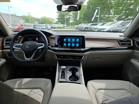 New 2026 Volkswagen Atlas SE AWD/4WD image 5
