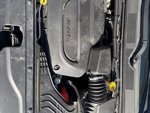 Used 2019 Chrysler Pacifica Limited w/ Advanced Safetytec Group image 28