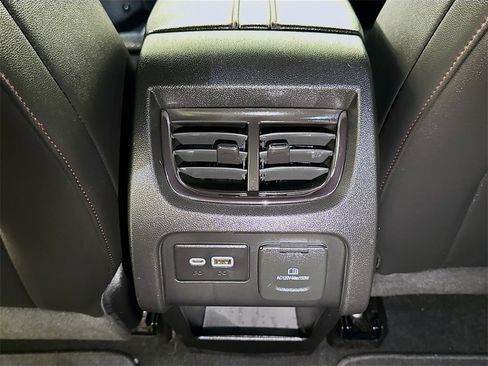 Used 2020 Chevrolet Blazer RS image 23