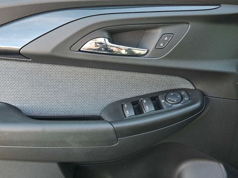 Certified 2023 Chevrolet TrailBlazer LT w/ Convenience Package image 13