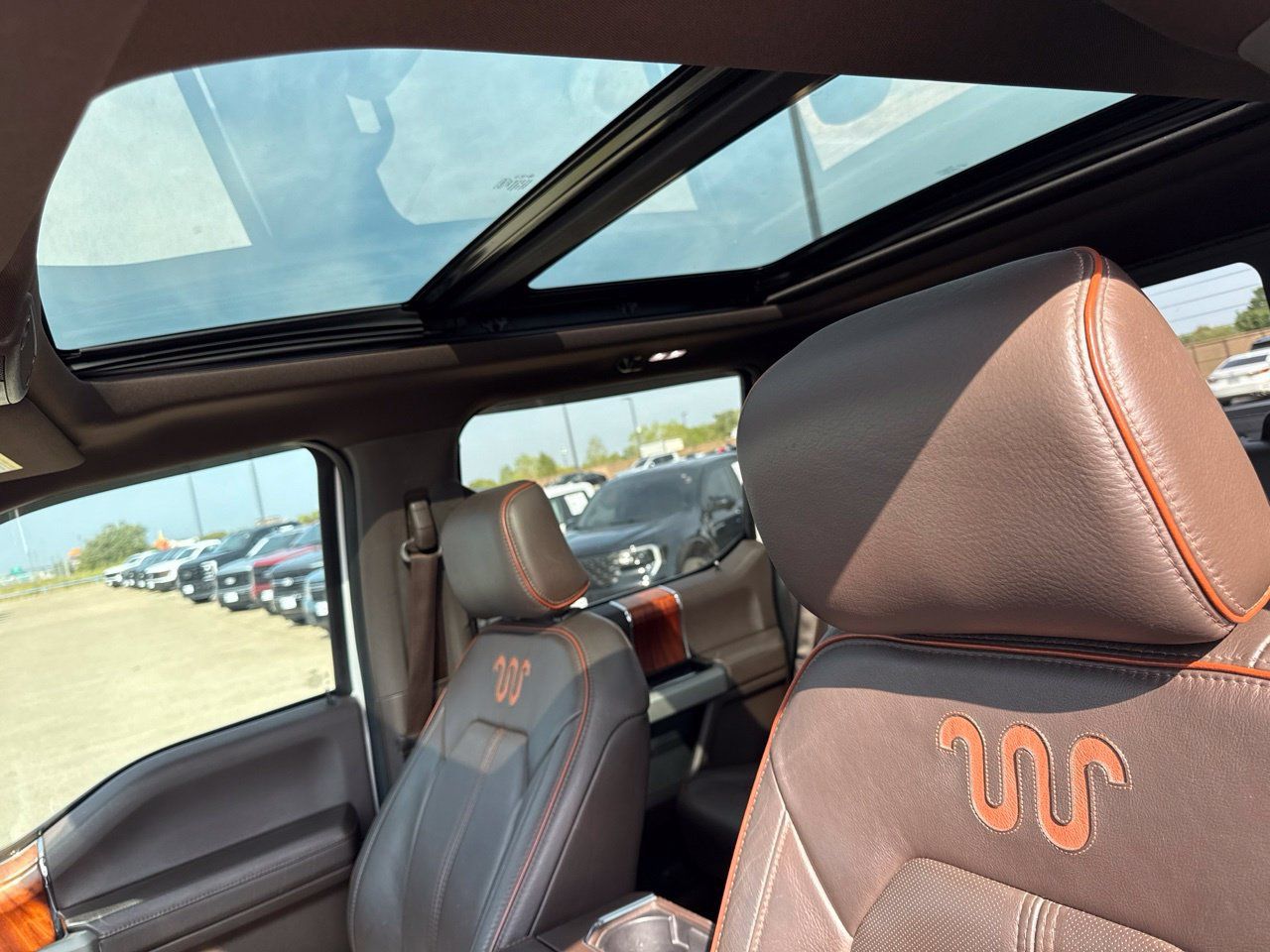 Used 2017 Ford F150 King Ranch w/ Equipment Group 601A Luxury AWD/4WD image 21
