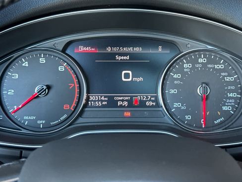 Used 2023 Audi Q5 2.0T Premium w/ Convenience Package image 24