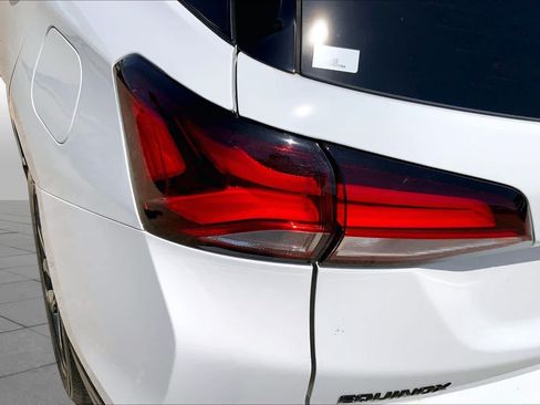 Certified 2023 Chevrolet Equinox RS w/ RS Leather Package AWD/4WD image 28