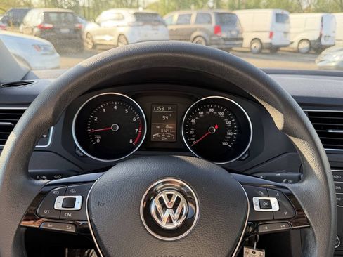 Used 2017 Volkswagen Jetta S FWD image 23