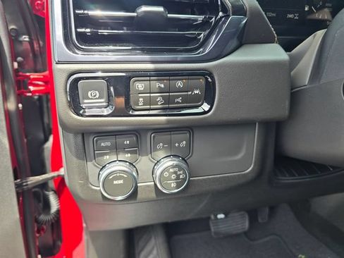 New 2026 GMC Yukon AT4 w/ AT4 Premium Package AWD/4WD image 21