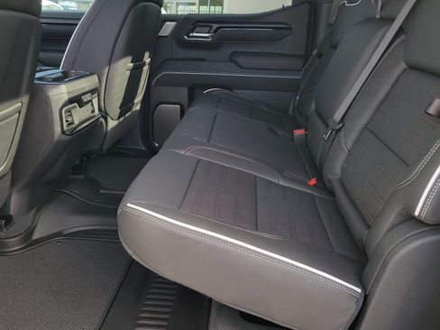 New 2026 GMC Sierra 1500 AT4X AWD/4WD image 7