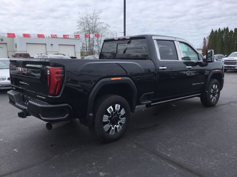 Used 2025 GMC Sierra 2500 Denali w/ Denali Reserve Package AWD/4WD image 5
