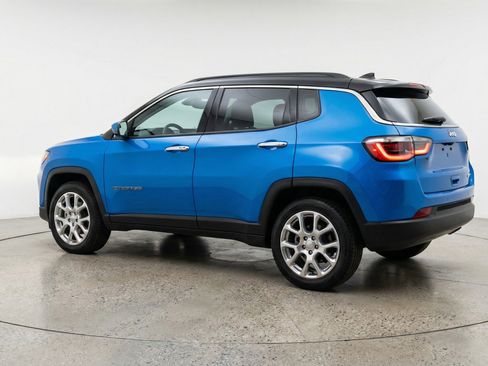 Used 2025 Jeep Compass Limited image 6
