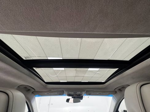 Used 2014 Cadillac XTS Platinum image 29