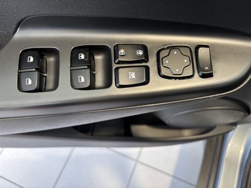 Used 2020 Hyundai Kona SE FWD image 7