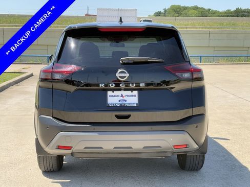 Used 2023 Nissan Rogue S FWD image 7