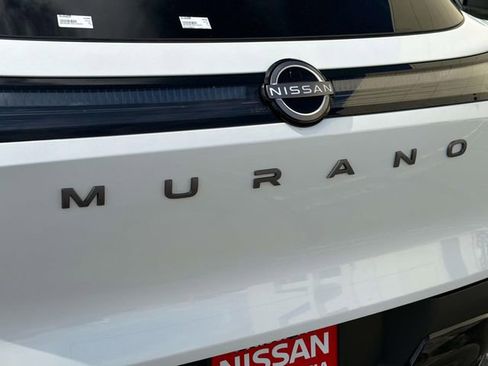 Certified 2025 Nissan Murano SV FWD image 6