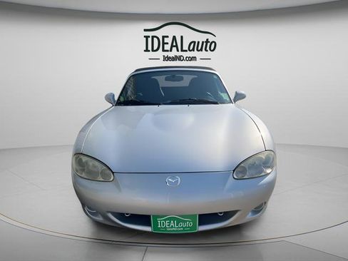 Used 2003 MAZDA MX-5 Miata image 6