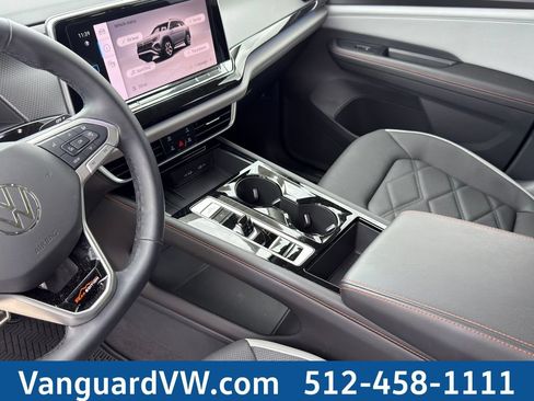 New 2025 Volkswagen Atlas Peak Edition SE AWD/4WD image 16