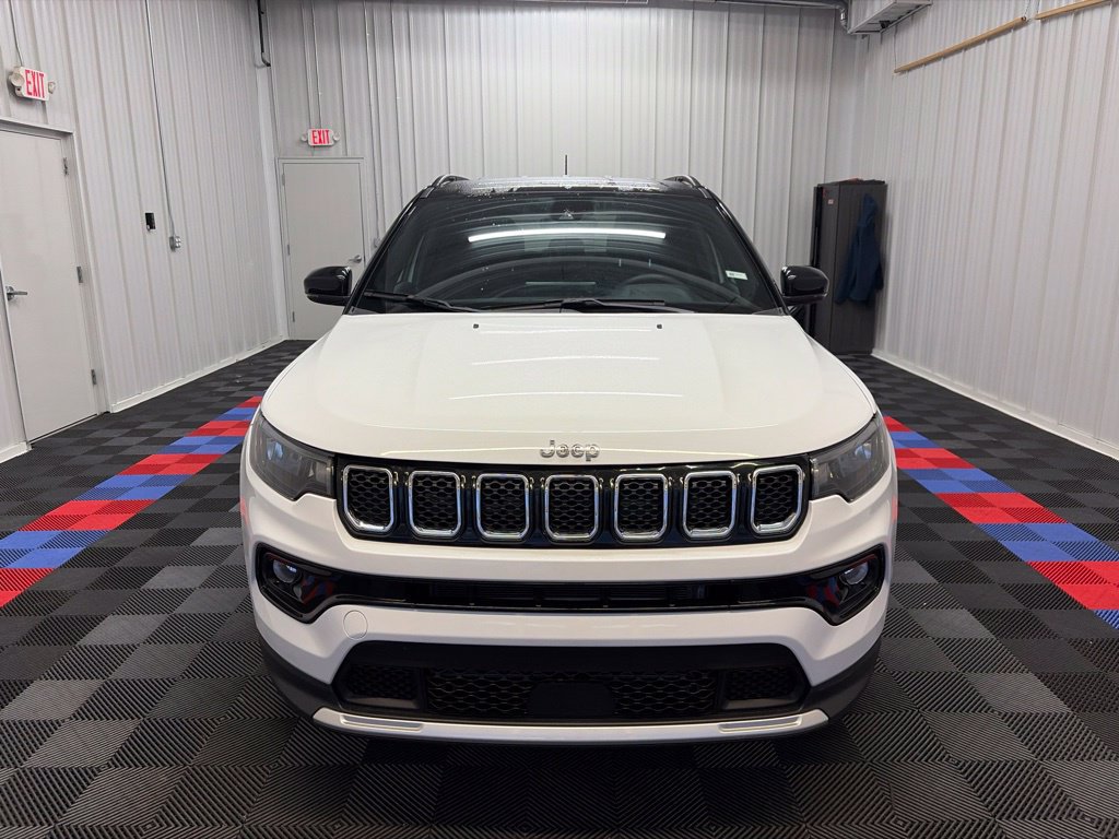 Used 2024 Jeep Compass Limited AWD/4WD image 8