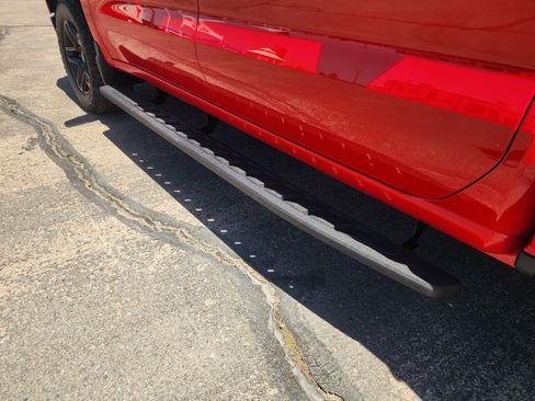 Used 2024 Chevrolet Silverado 1500 LT Trail Boss AWD/4WD image 9