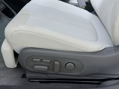 New 2026 Hyundai Ioniq 5 Limited AWD/4WD image 15
