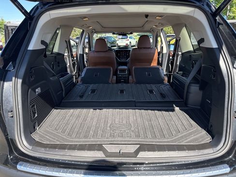 Used 2024 Subaru Ascent Touring AWD/4WD image 18