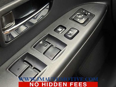Used 2025 Mitsubishi Outlander Sport LE AWD/4WD image 35