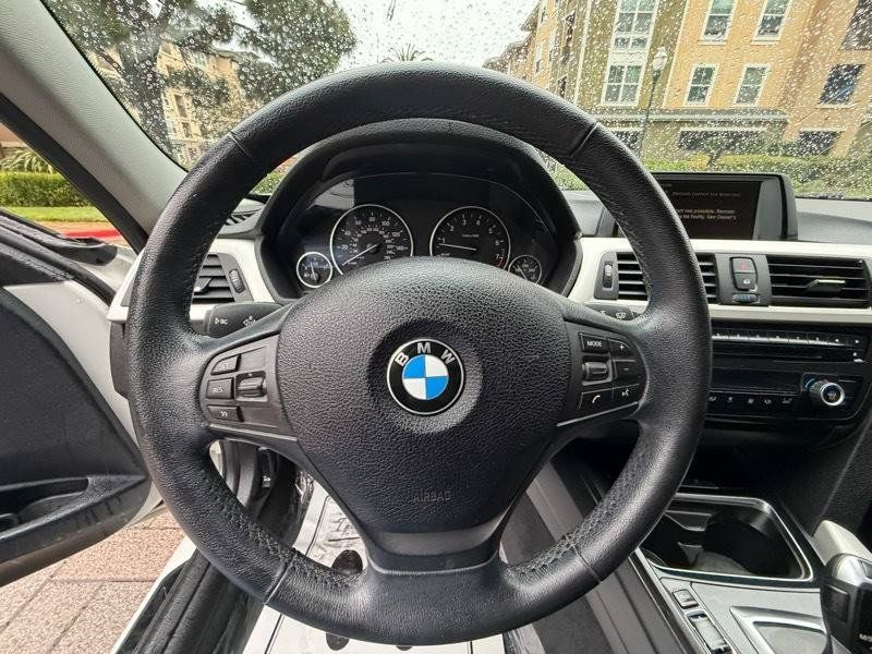 Used 2014 BMW 320i Sedan RWD image 55