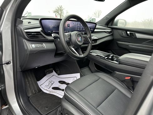 Used 2025 Buick Enclave Preferred image 21