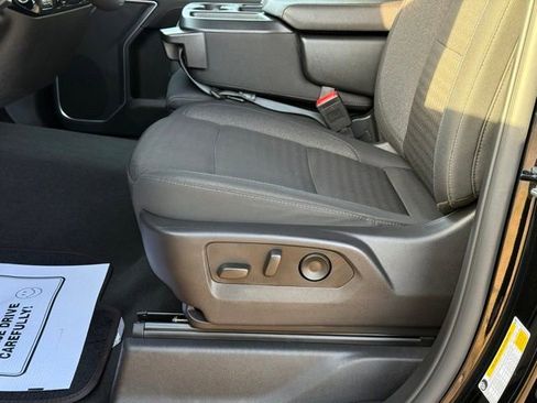 Used 2025 Chevrolet Silverado 1500 LT image 14