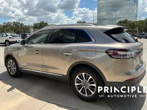 Used 2021 Lincoln Nautilus FWD w/ Equipment Group 101A image 4